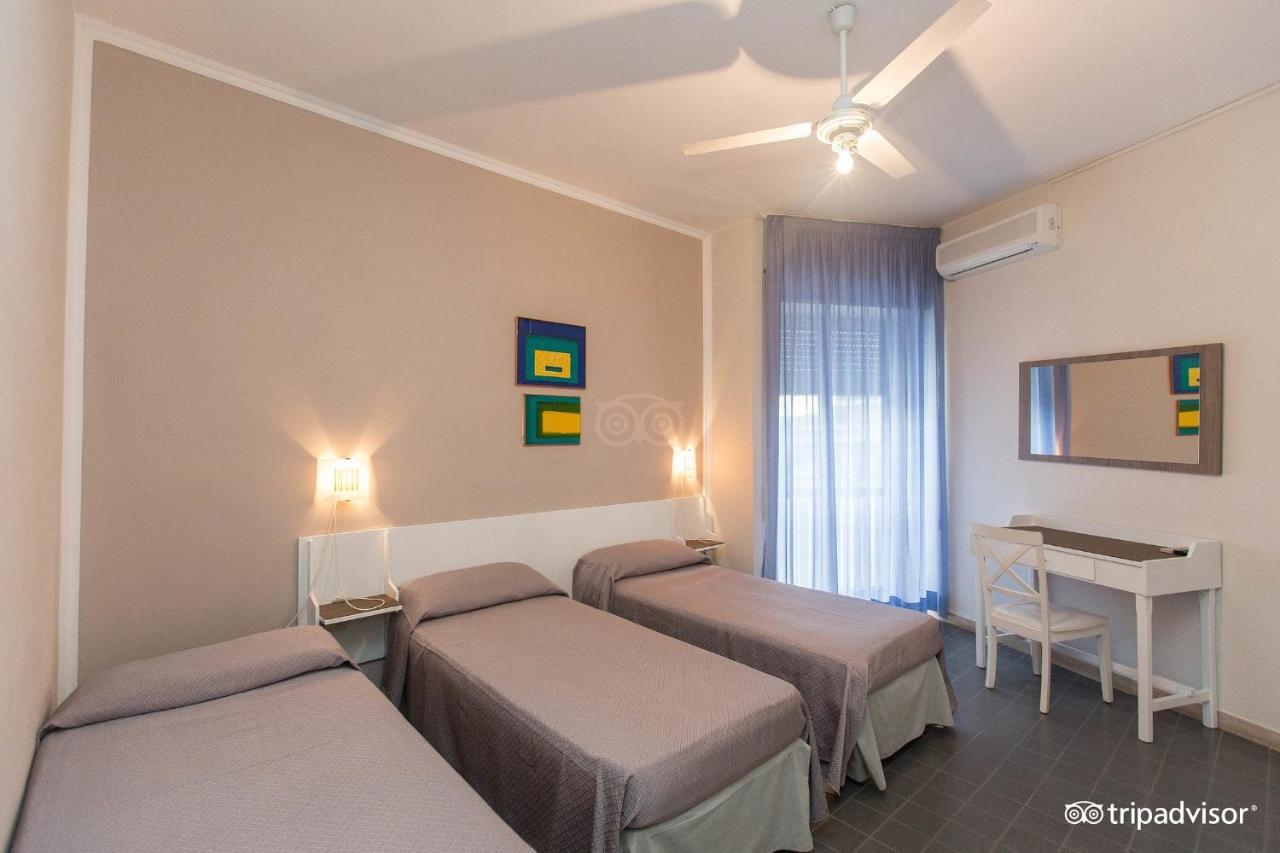 Hotel Anna Terracina Εξωτερικό φωτογραφία