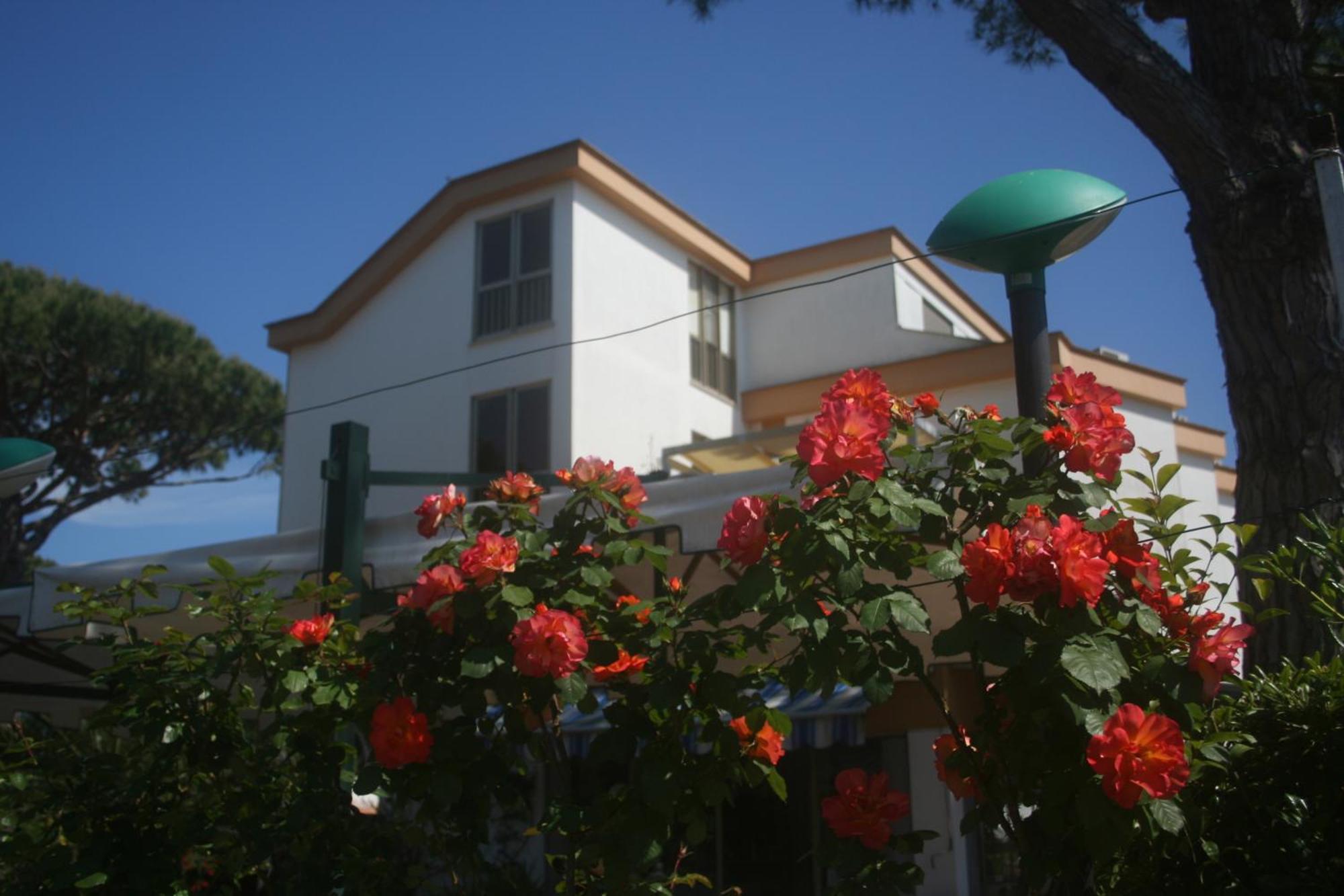 Hotel Anna Terracina Εξωτερικό φωτογραφία