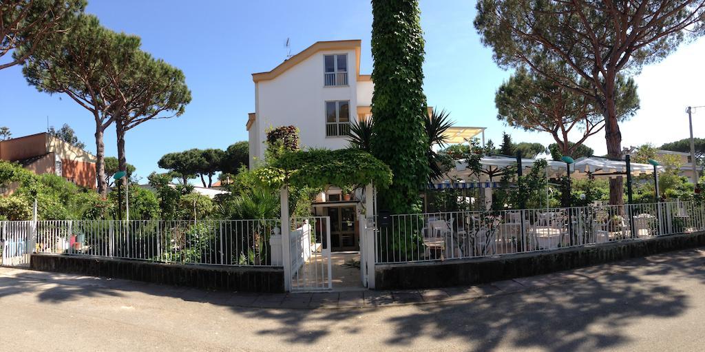 Hotel Anna Terracina Εξωτερικό φωτογραφία
