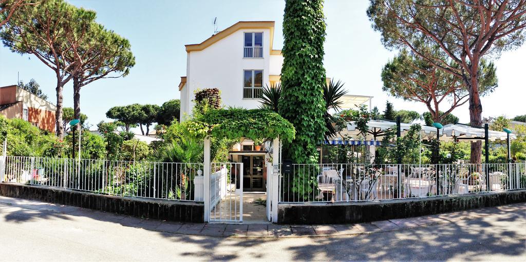 Hotel Anna Terracina Εξωτερικό φωτογραφία