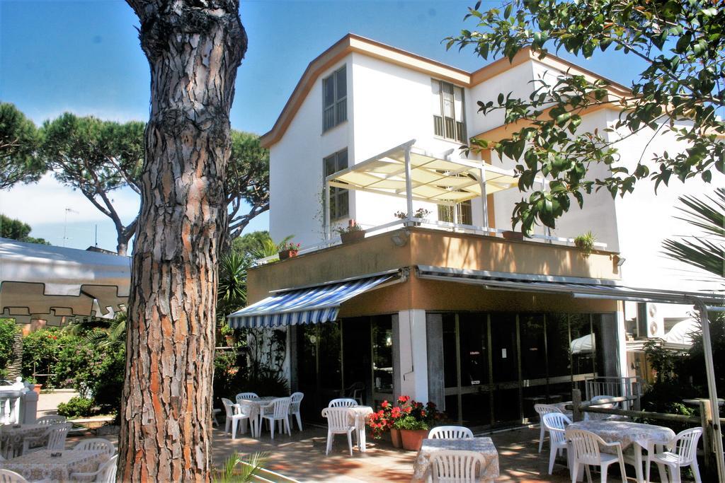Hotel Anna Terracina Εξωτερικό φωτογραφία