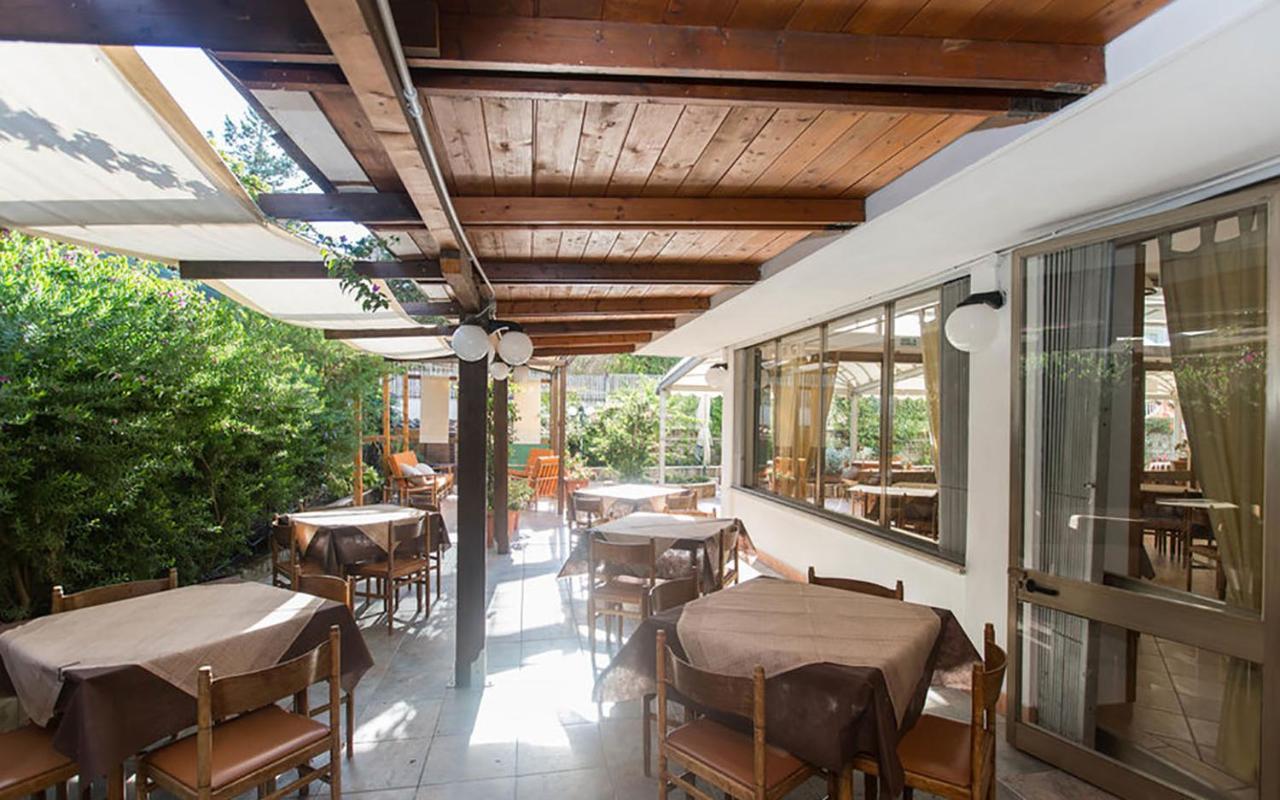 Hotel Anna Terracina Εξωτερικό φωτογραφία