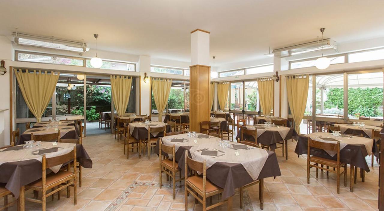 Hotel Anna Terracina Εξωτερικό φωτογραφία